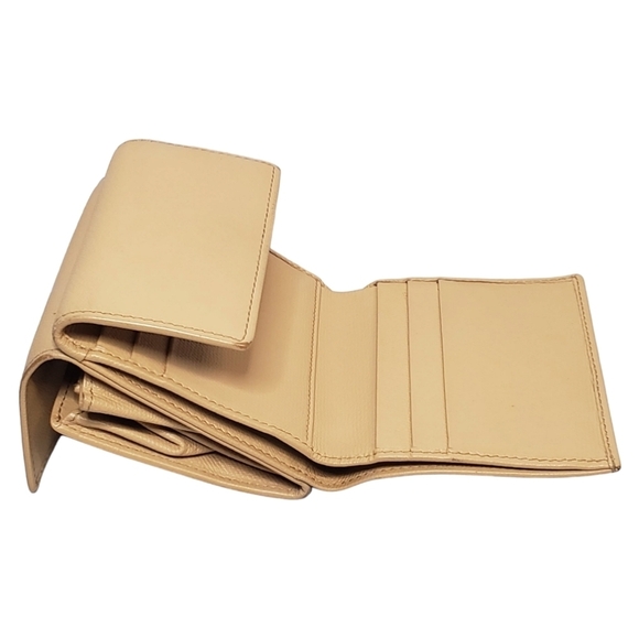 Chanel Beige Caviar Leather CC Logo Trifold Wallet Made in Italy - Picture 8 of 16